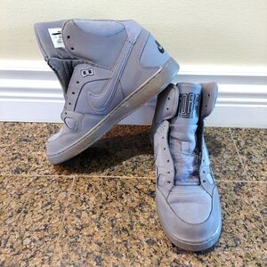 Nike Mens Son of Force Mid Shoes size 7.5 US